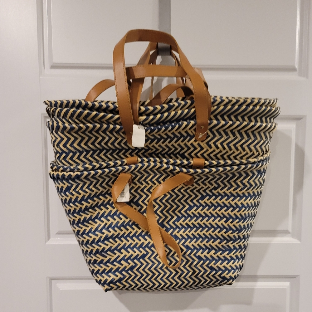 Bath & Body Works totes.